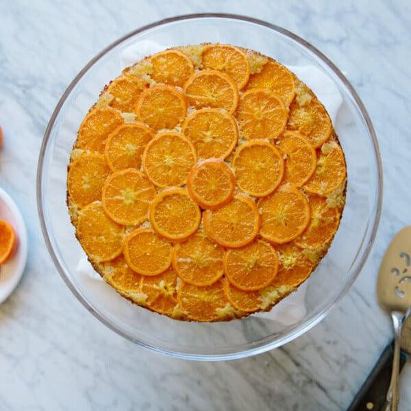 (gluten-free, paleo) Clementine Upside Down Cake. An almond cake that's topped with sweet citrus - clementine mandarins -for a beautiful, show-stopping dessert.