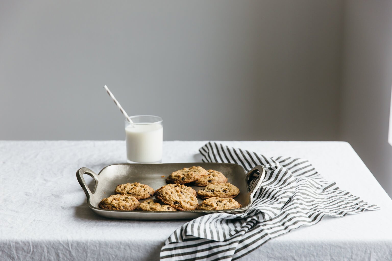 The best chocolate chip cookies. Paleo, vegan, gluten-free, grain-free. 