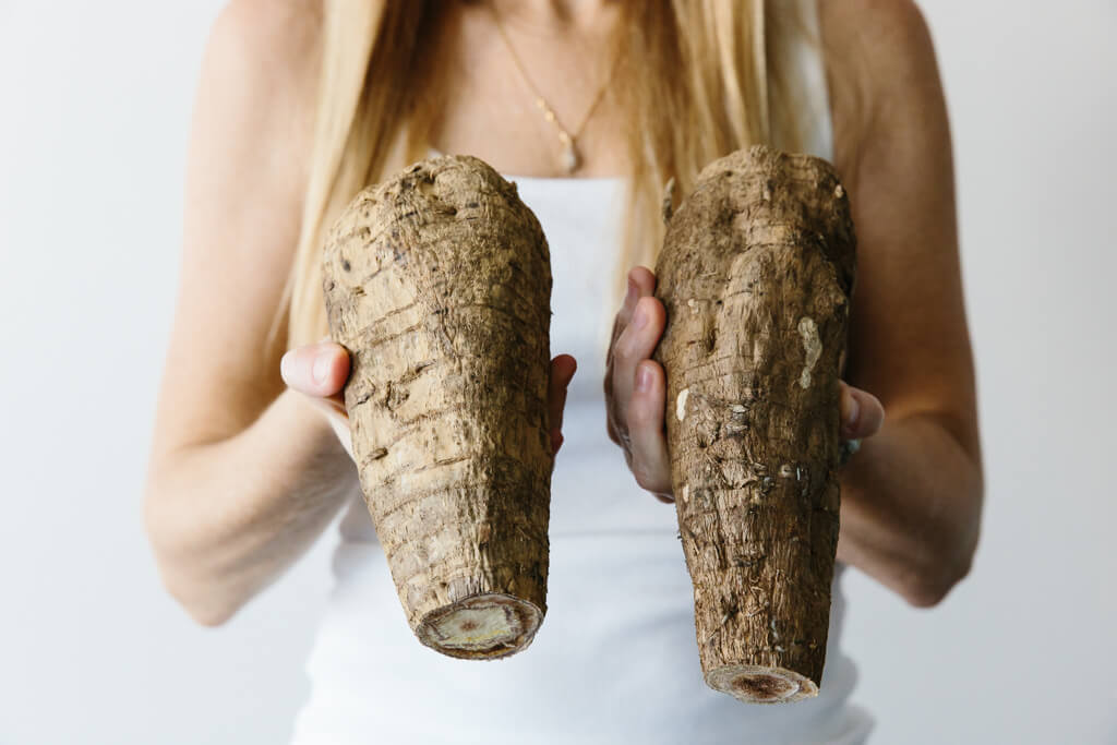Arrowroot powder is frequently used in gluten-free, paleo cooking. Also known as arrowroot flour or arrowroot starch, here are 5 things you need to know about arrowroot powder.