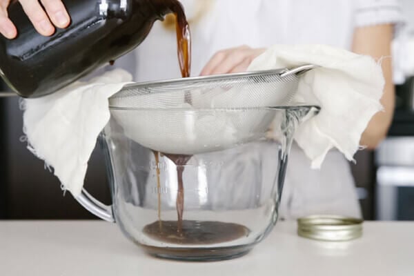 Making cold brew coffee