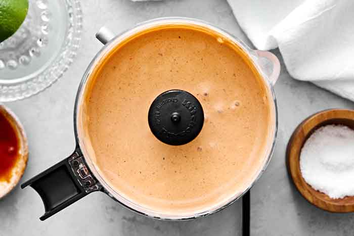 Blended chipotle sauce.