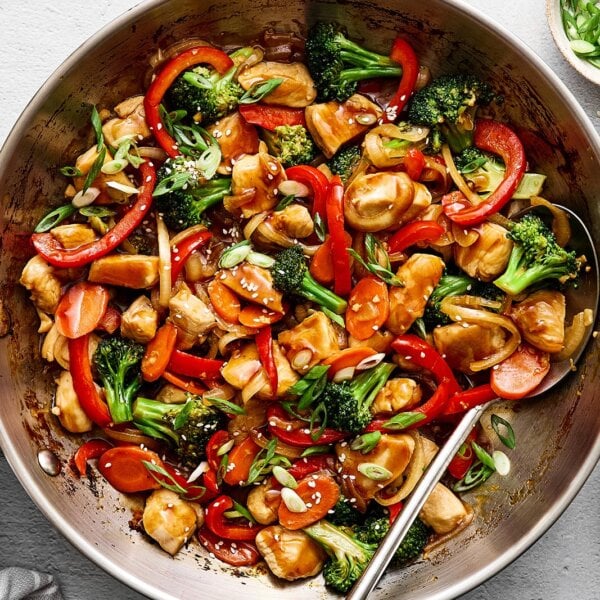 Chicken stir-fry with vegetables.