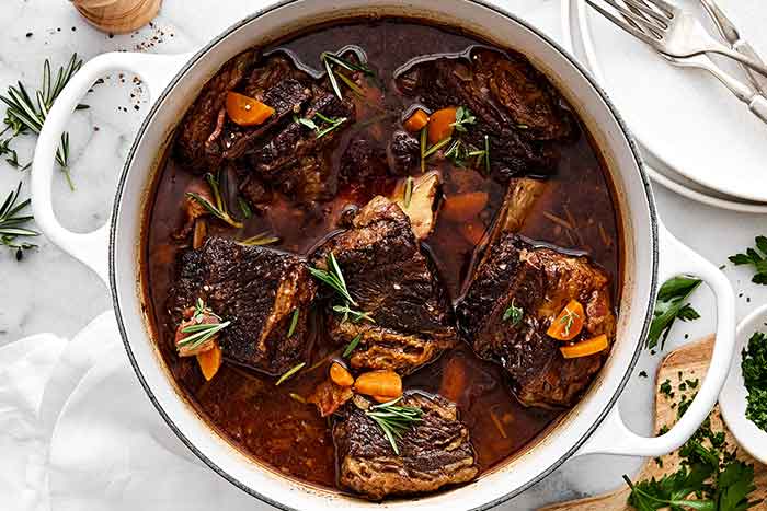 How to make braised short ribs.