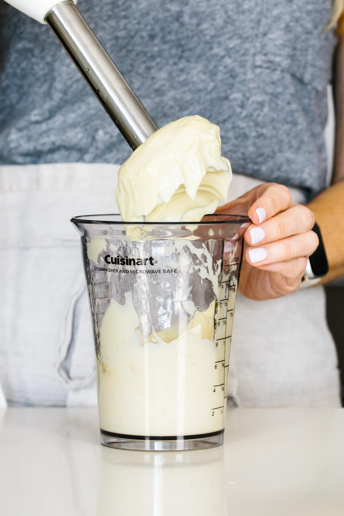 Mayonnaise recipe after being blended in a jar.