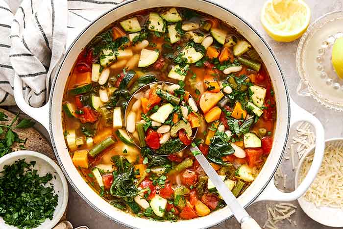 How to make minestrone soup.