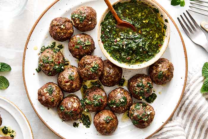 How to make lamb meat balls.