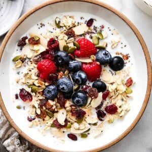 Homemade muesli bowl recipe.